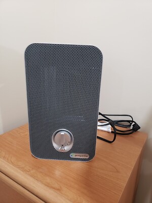 GermGuardian AC4100 4-in-1, 11'' Desktop Air Purifier with HEPA & UV - Works well