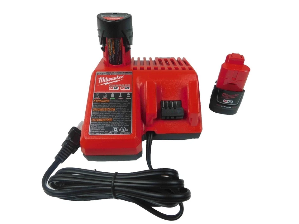 Milwaukee 48-11-2401 2 pack of 12v batteries with a 18/12V charger 48-59-1812 - Image 2 of 4