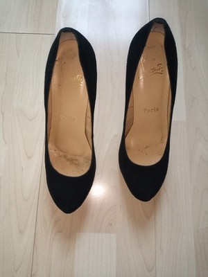 Christian Louboutin High Heels Schwarz Größe: 39 Absatzlänge: 10cm