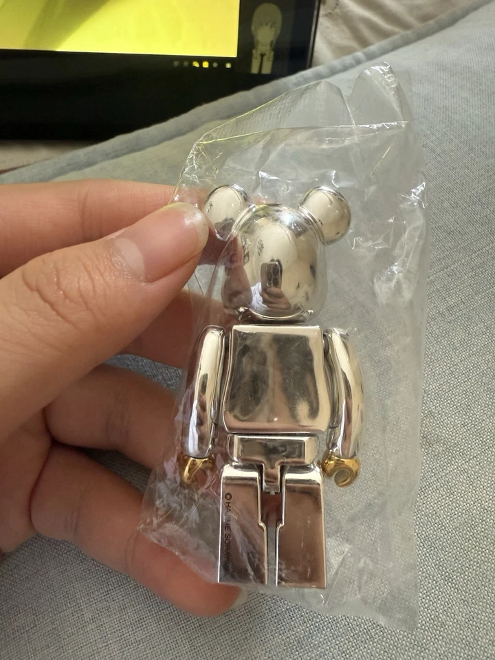1PC MEDICOM BE@RBRICK 100% SERIES 42 SECRET 192 [SORAYAMA 20TH SILVER] BEARBRICK - Image 3 of 3