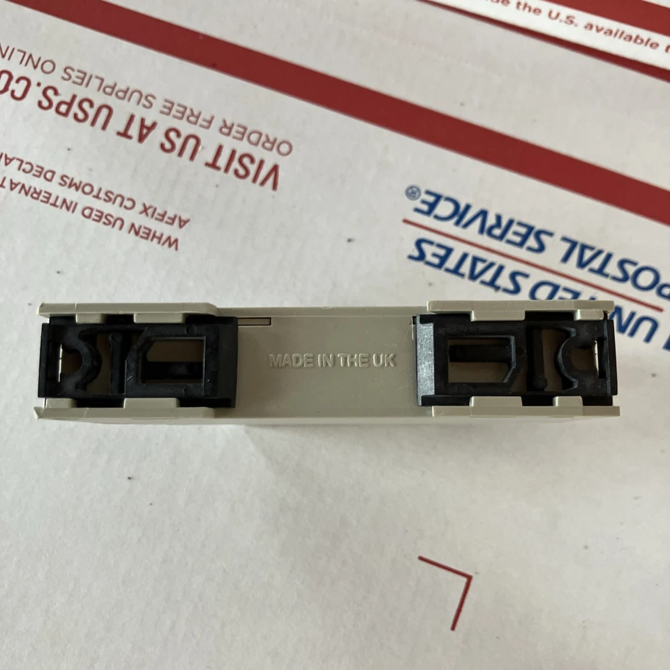MAGNELAB DVT-1000-420 MAG-DVT-1000-420 IN 1000V OUT 4-mA VOLTAGE TRANSDUCER - Image 2 of 3