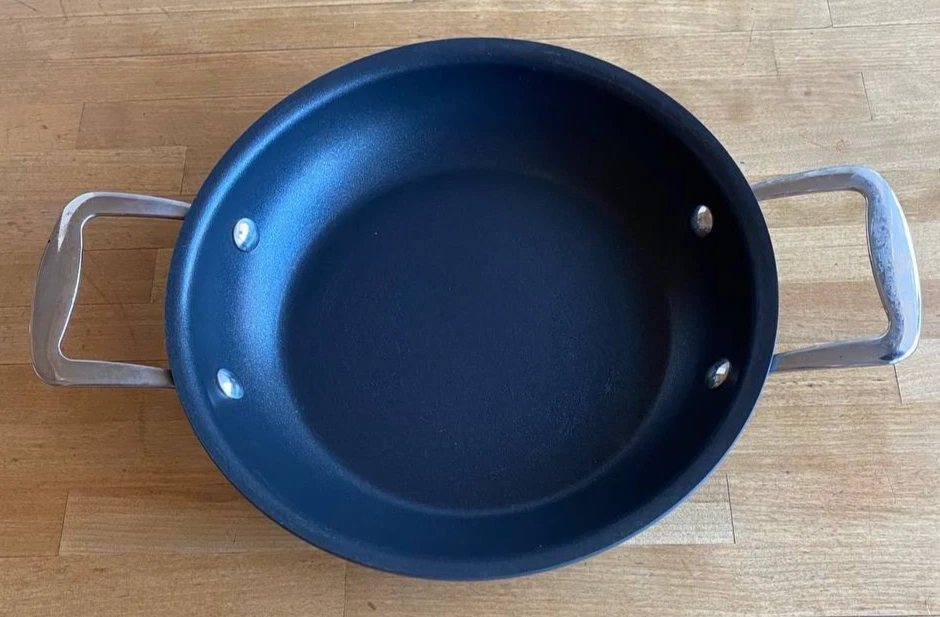 Cook's Essentials Frying Pan 10 in Round Nonstick Hard Anodized Two Handles