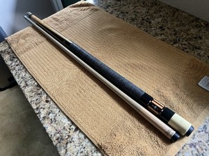 J&J Pool Cue With Jacoby Shaft