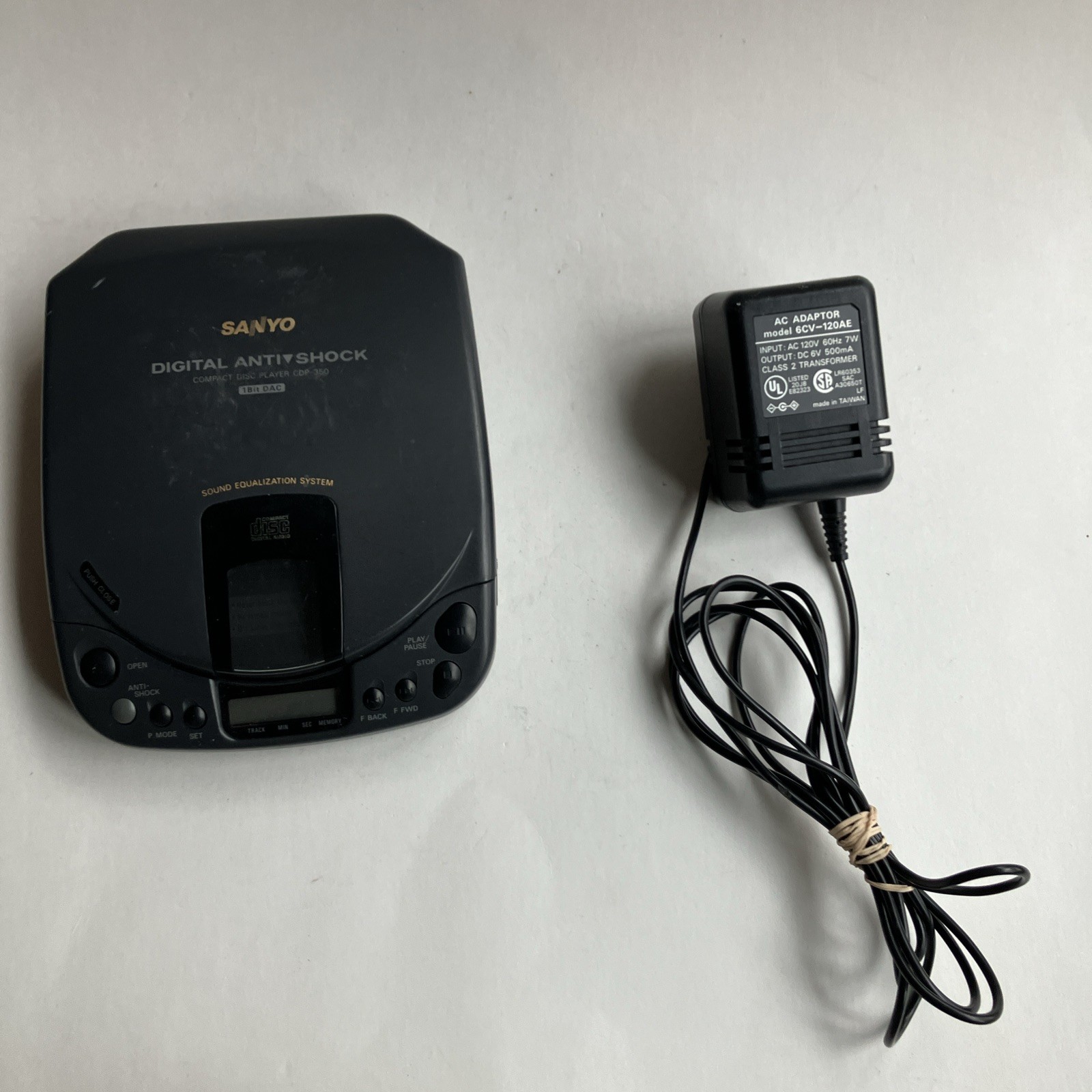 Cdp-350 Anti-shock Discman W/ Power Supply Cable Works