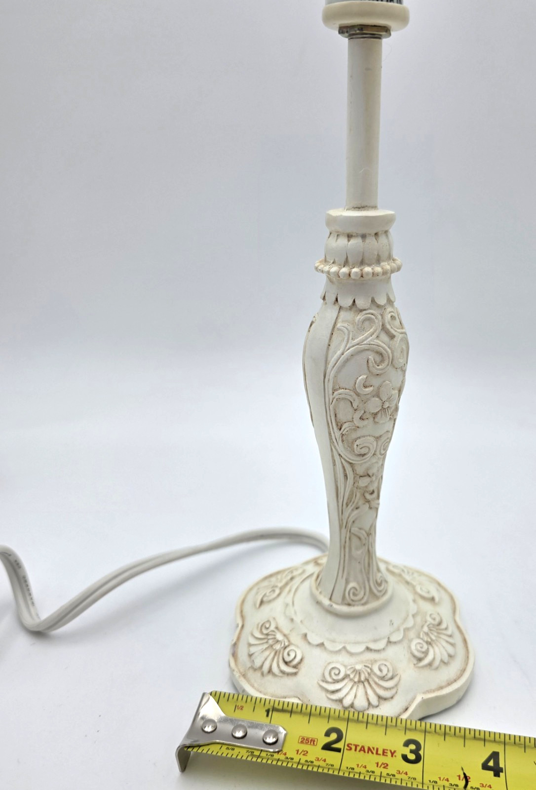 Ornate White Table Lamp Floral Scroll Base Cottage Chic Decor VTG Accent thumbnail 8