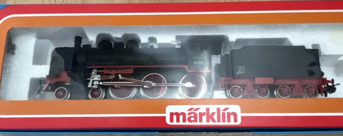 Märklin Dampflok 3099 H0 schwarz rot Lokomotive mit Tender | Condition: Neu