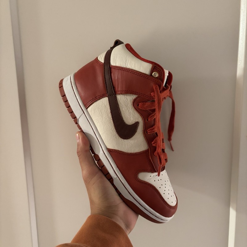 Women’s Size 9 Nike Dunk High Red