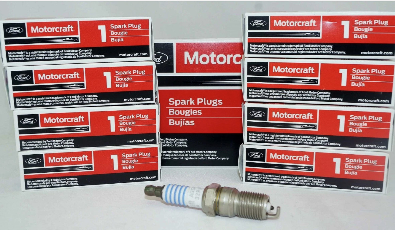 Set of 8 Genuine Motorcraft Platinum Spark Plugs SP-493X AGSF32PMX Ford