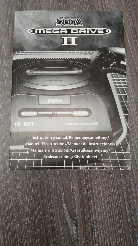 Sega Mega Drive Console II 2 Original Instruction Manual Booklet + Guarantee - Image 3 of 4