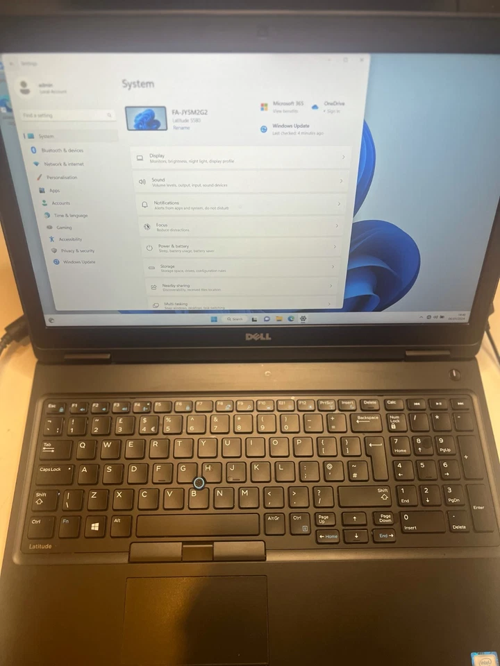 Dell Latitude 5580 · i5-7200U · 8GB · 237GB, photo 1 of 4