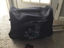 2 NHL San Jose Sharks G-III Sports 22  Wheeled Duffle Bag Luggage 2 Bags