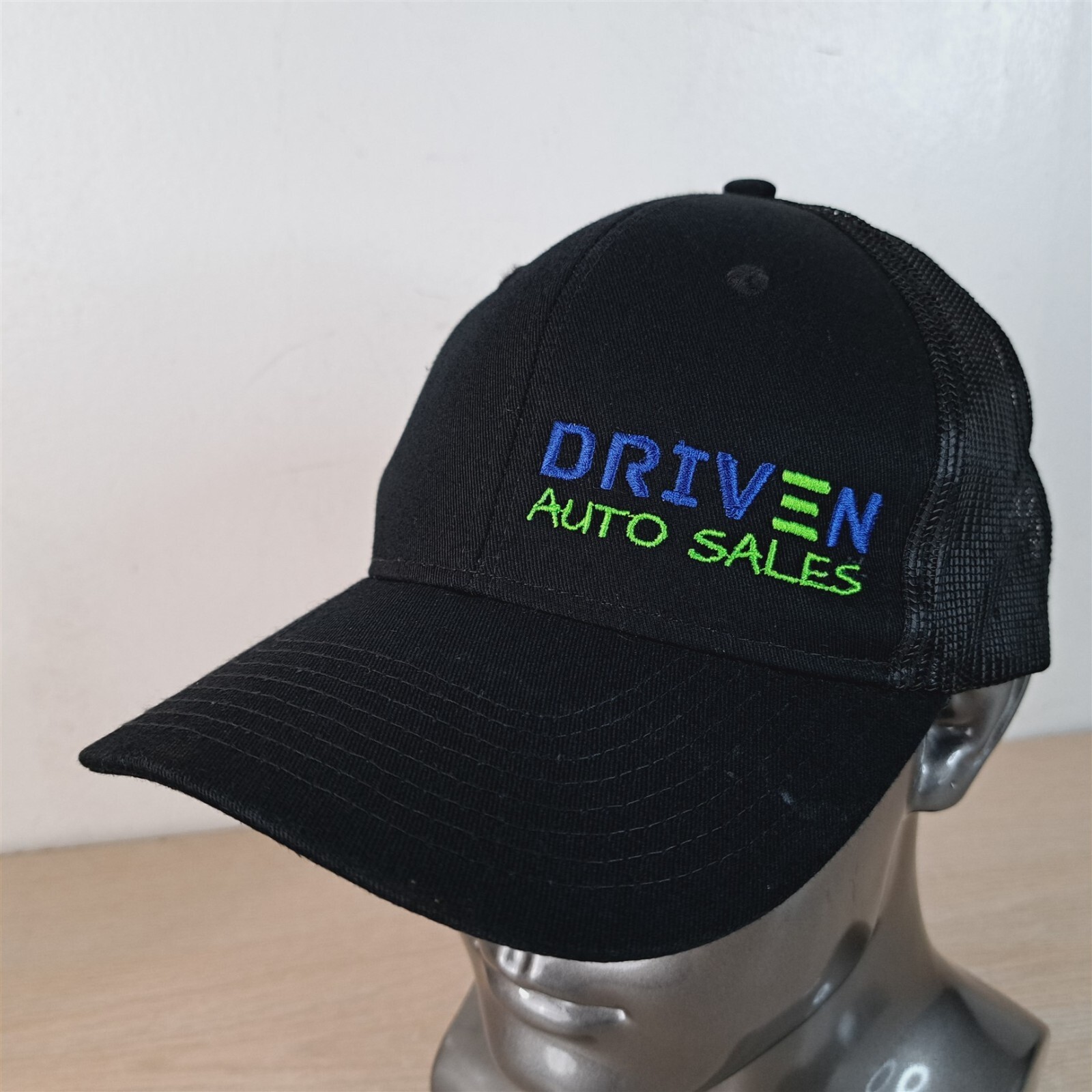 DRIVEN AUTO SALES ADJUSTABLE SNAPBACK TRUCKER/MES… - image 1