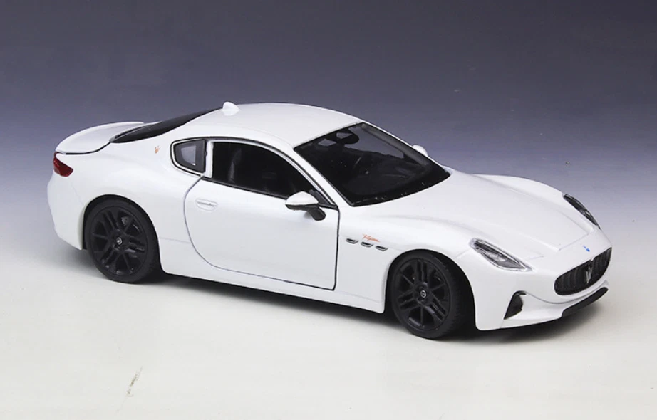 Maserati Granturismo Folgore 1:24 Scale Diecast Car Welly Model Vehicle - Image 4 of 4
