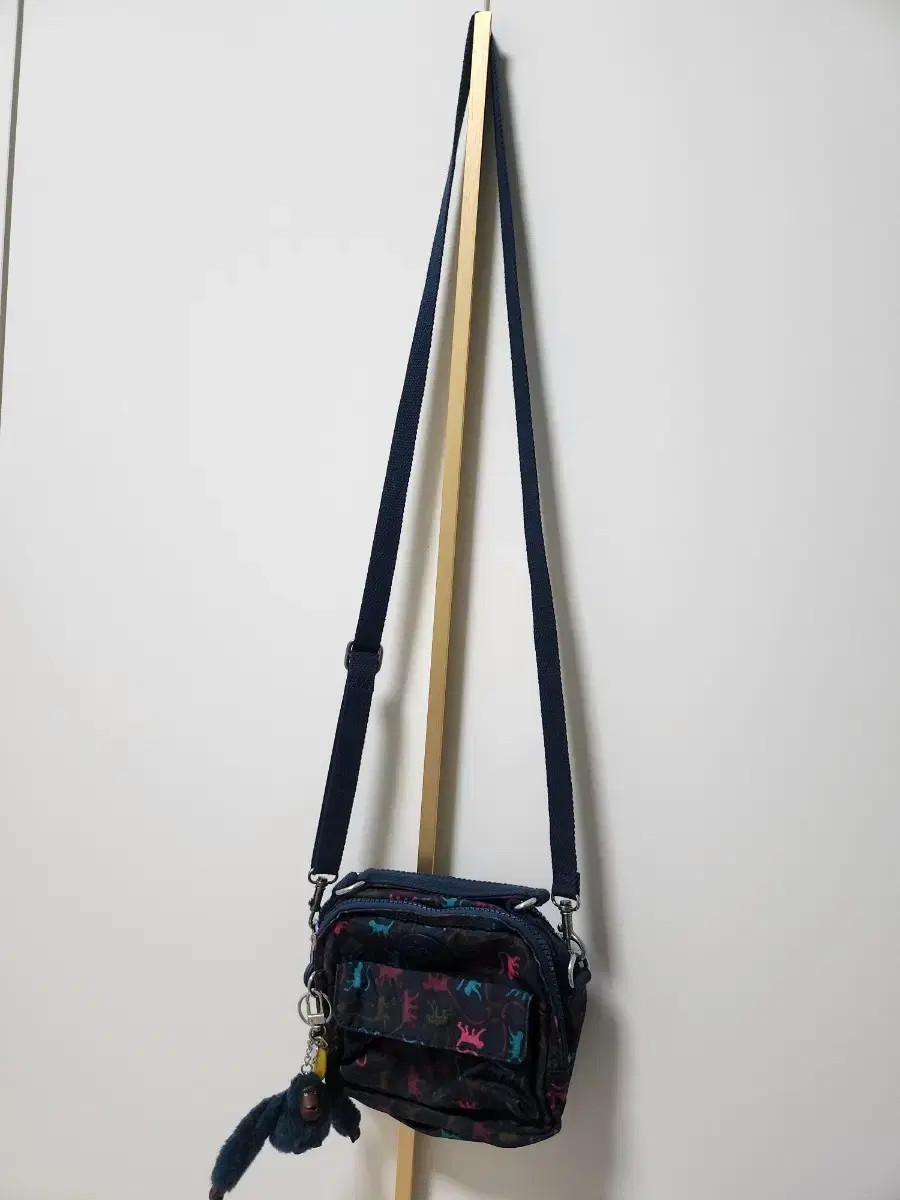 Kipling shoulder bag + monkey keyring - image 4