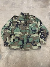 US Army M-65 Field Jacket Mens Medium Short Woodland Camo Cold Weather GI Issue