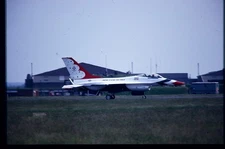 S003 ORIGINAL AIRCRAFT SLIDE: USAF GD F-16A Falcon Thunderbirds #4