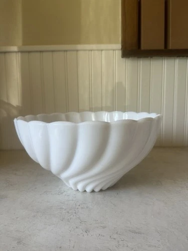 VTG Hazel Atlas 11” Serving & Punch Bowl Milk Swirl Glass Williamsport Alpine