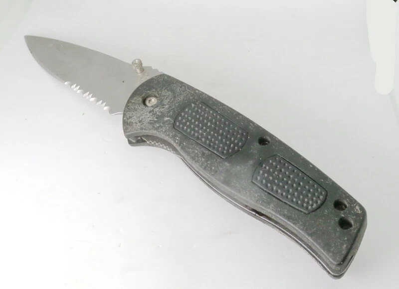 Pocket Knives Frost Cutlery 6 Knives Lot  Black Folding - Image 3 of 4