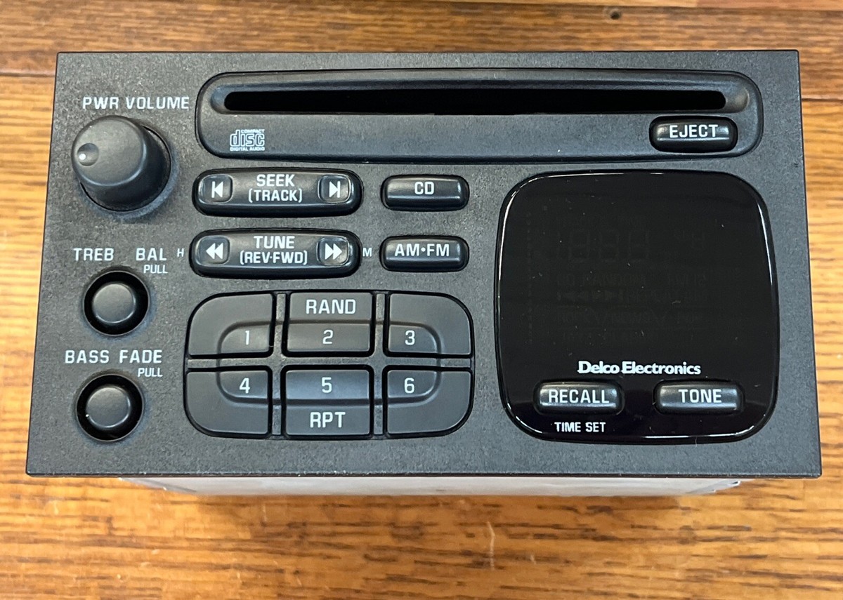 Geo Metro Prizm Tracker radio Chevy OEM Cd Radio 93 94 95 96 97 98
