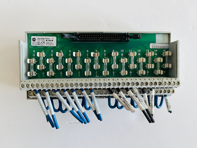 ALLEN BRADLEY  1492-IFM40F-FS24A-4  SER A ANALOG INTERFACE MODULE #K-501