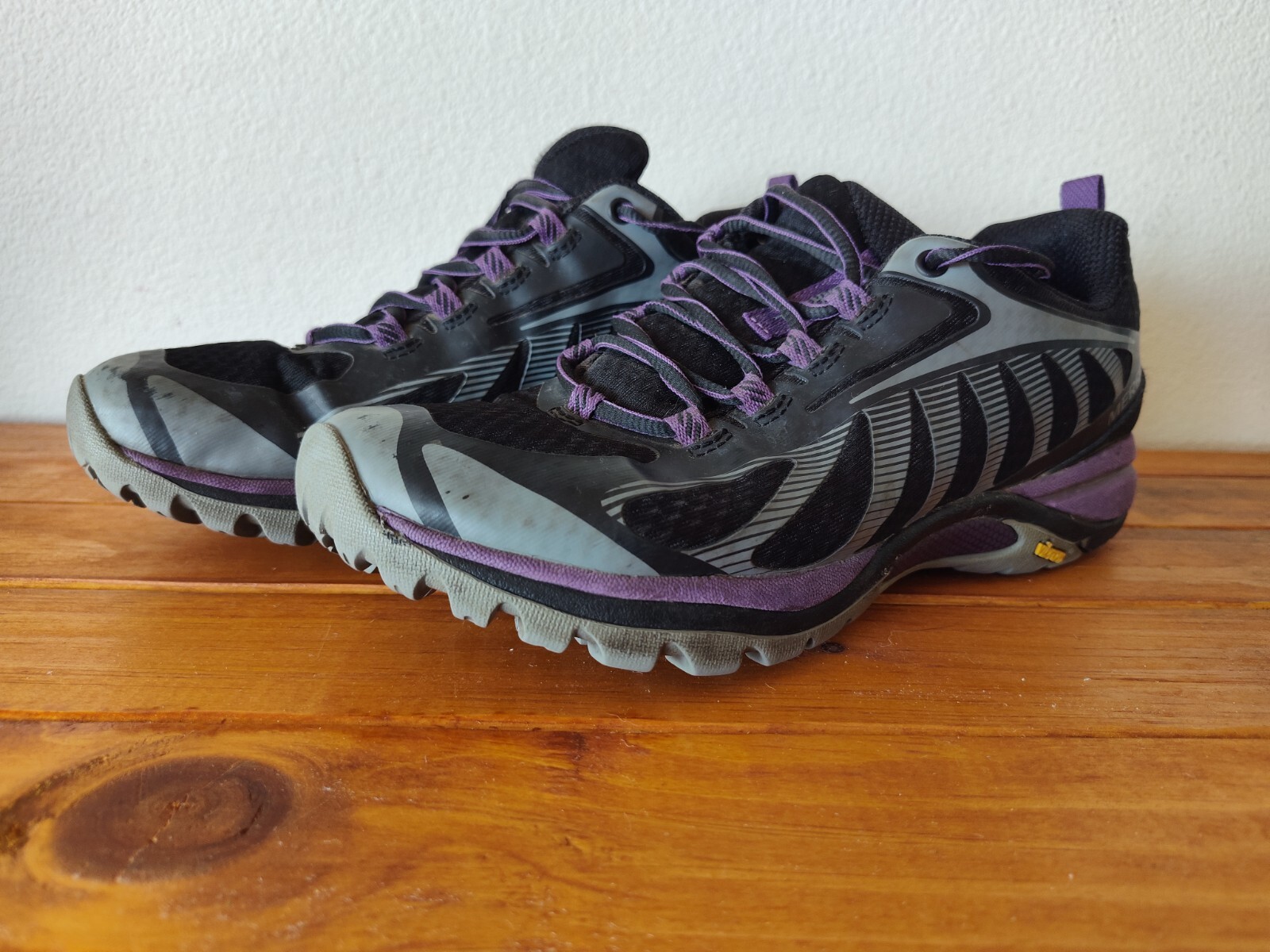 Scarpe da ginnastica nere da trail running Merrell Siren Edge 3 taglia 7 5