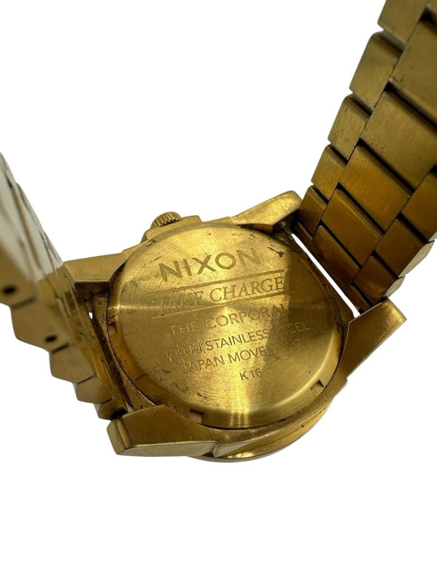 NIXON 