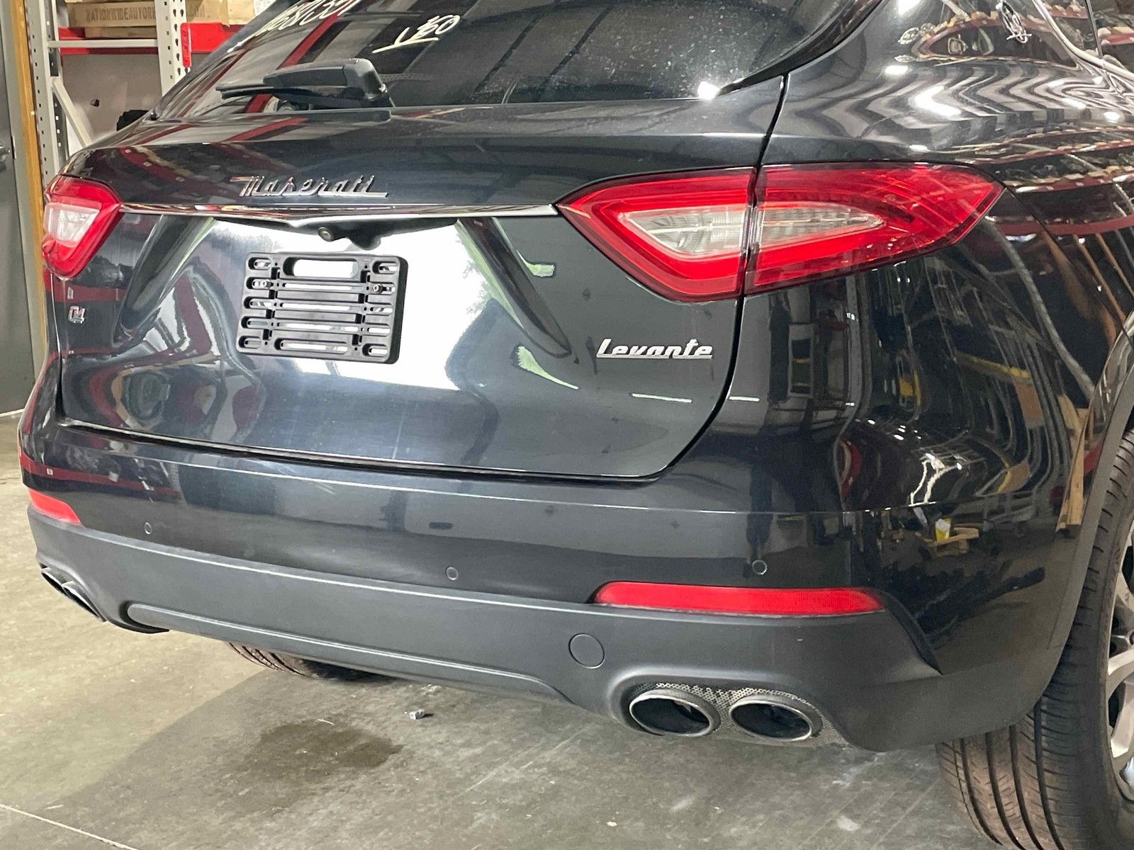 2018 MASERATI LEVANTE OEM Rear Bumper Cover 815 Nero Ribbelle