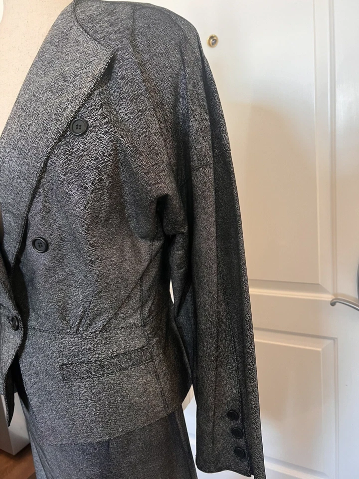 Terno saia de couro Begedor Italia preto prata vintage tamanho 8 - Imagem 2 de 4