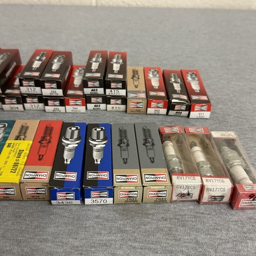 Champion Spark Plugs Mixed Lot New 43 Pieces NOS Assorted Mix Wholesal - Picture 4 of 7