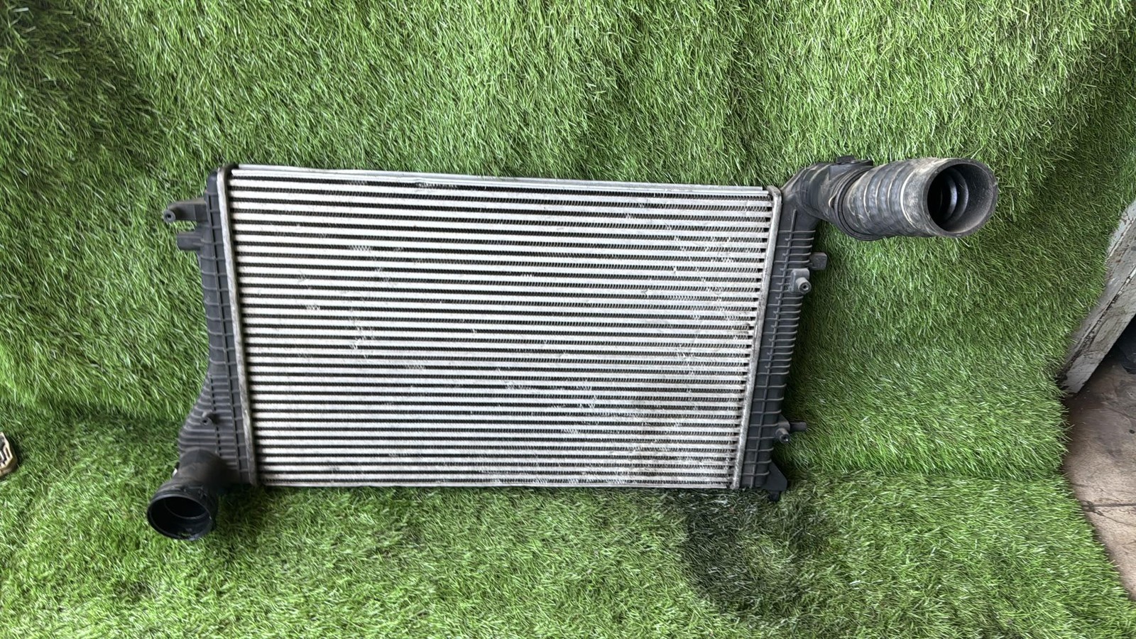 KIT RADIATORI PER VOLKSWAGEN Golf 5 Berlina Diesel 1.9 TDI (03>08)