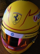 Lewis Hamilton Ferrari Helm 2025 - 1/2 neu mit Box-Beutel  - sehr schön 