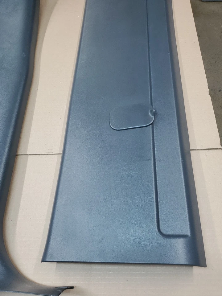 Juego de panel de anclaje trasero grafito con moldura de pilar B cabina regular Chevy Silverado 99-02 Foto 2 de 4