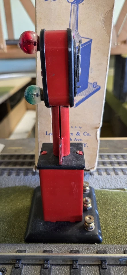 Marx Railroad Block Signal no. 404 W/ Original Box Tested And Working  - Image 3 of 4