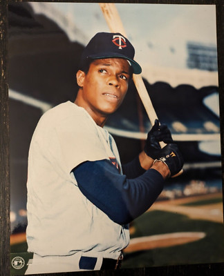 Rod Carew Minnesota Twins Portrait 8X10 UNSIGNED Gloss Color Photo