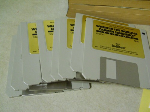 Broderbund Where in the World is Carmen Sandego? PC MS-DOS Video Game 3.5 &5.25" - Picture 8 of 12