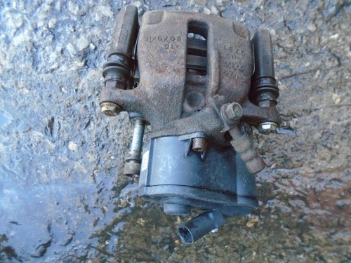 VOLKSWAGEN PASSAT TDI B7 2010-2014 CALIPER AND CARRIER (REAR DRIVER/RIGHT SIDE)