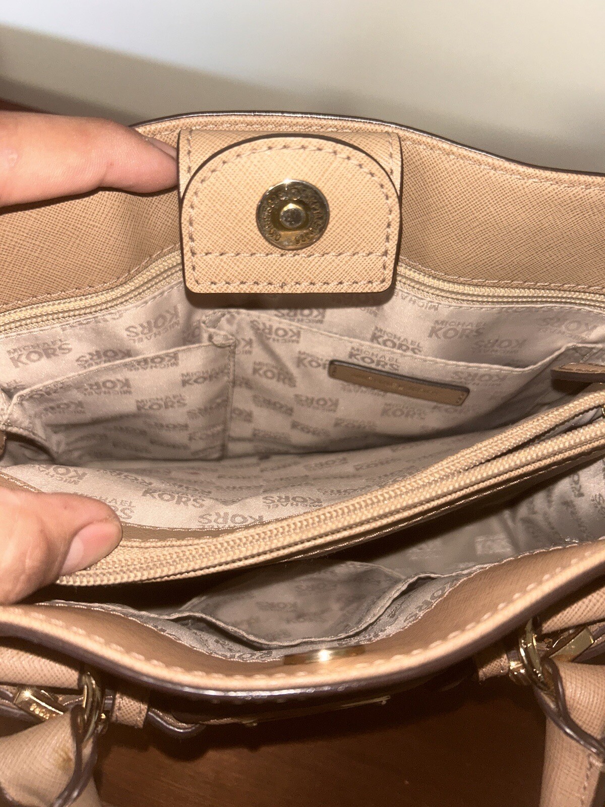 Authentic Michael Kors Tan Handbag - image 6