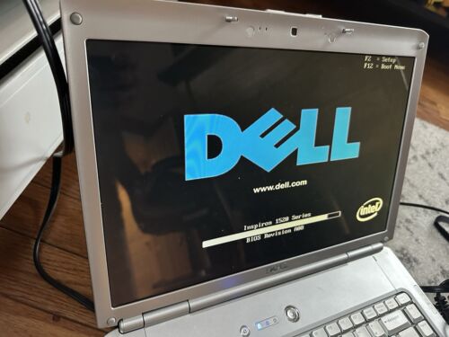 Dell Inspiron 1520 - Core 2 Duo - 2 GHz 2 GB RAM - Works, No HDD, Needs Battery