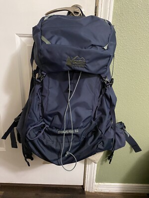 REI Traverse 32 Backpack Women's XS/S | eBay