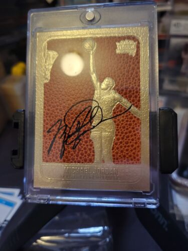 Tarjeta de novato Fleer 1996-97 oro 23k Michael Jordan 1987 firmada grado It gema como nueva - Imagen 3 de 14