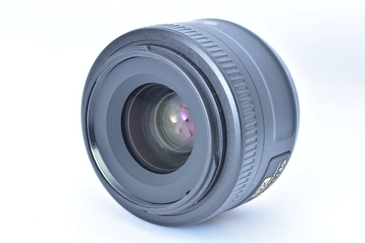 MINT Nikon Nikon AF-S DX NIKKOR 35mm F1.8 G with genuine