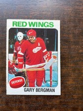 1975-76 O-Pee-Chee OPC set break #236 Gary Bergman - Detroit Red Wings MINT