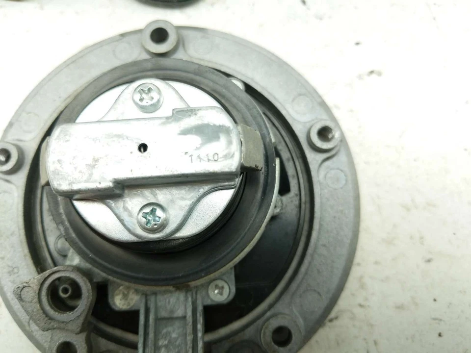 Juego de bloqueo 12-21 Kawasaki Ninja ZX14 interruptor de encendido tapa de gas y llave con control remoto Foto 4 de 4