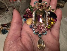 Beautiful Large Brooch Missing Stones For Use Or Spares Repairs Condition