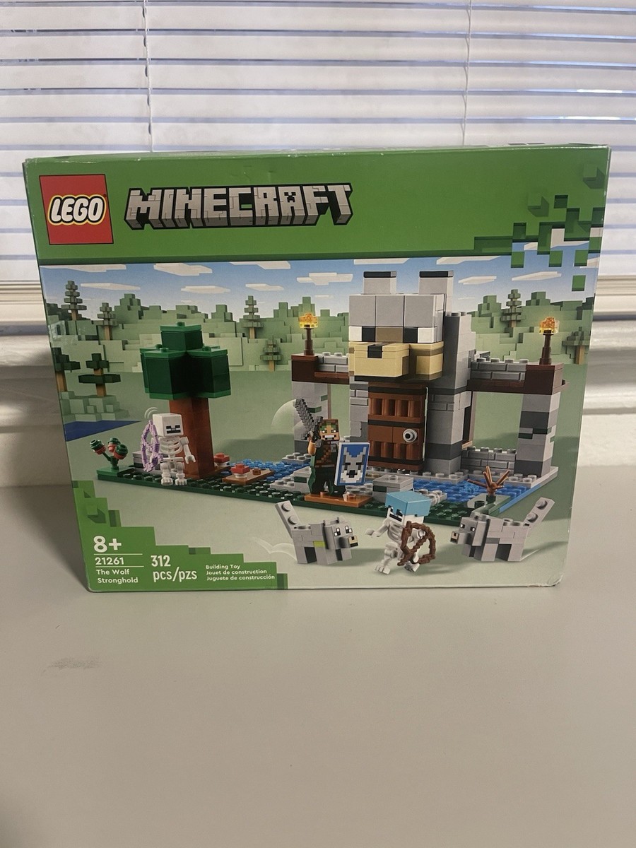 LEGO 21261 The Wolf Stronghold MINECRAFT Retired New Sealed Wolf