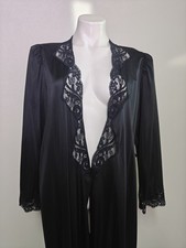 Vintage OLGA XL Black Long Robe Shoulder Pads 94280 No Belt No Tag EVC