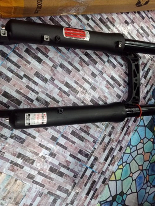 BUCKLOS MTB 20*4.0" Air Suspension Fat Fork Beach/Snow/Electric/DH/AM Bike Forks - Image 2 of 4