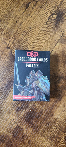 D&D Gale Force Nine Dungeons & Dragons Zauberbuch Karten: Paladin