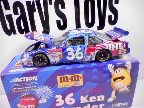 Ken Schrader 1/24 Scale Action 2001 Grand Prix - Picture 4 of 7