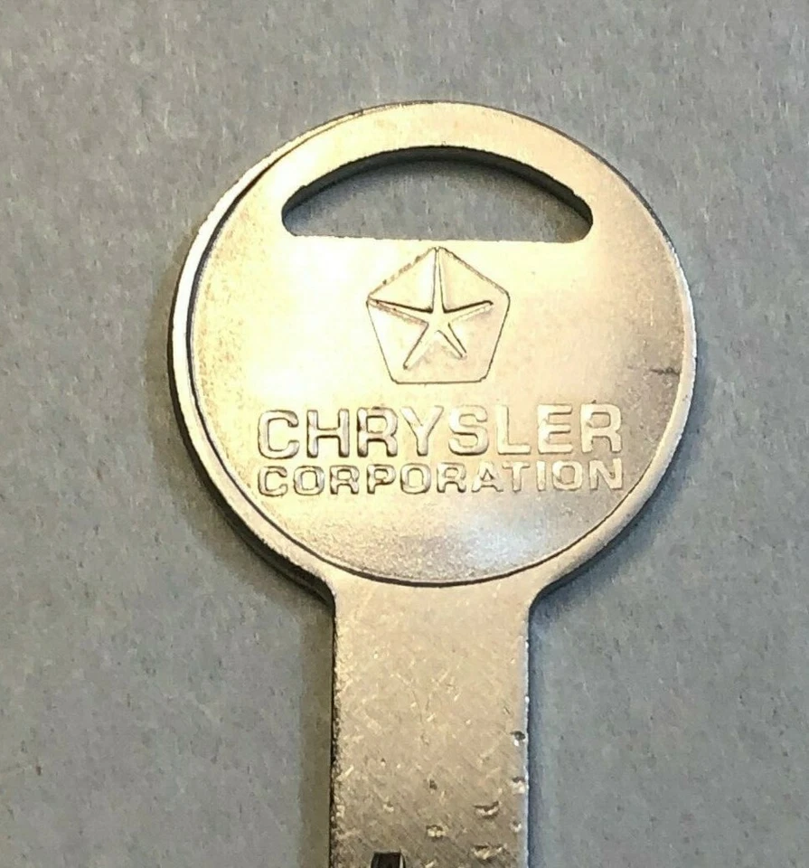 NUEVO 1970-1972 Dodge Dart & Demon maletero y guantera compartimento bloqueo conjunto - llaves OE Foto 3 de 3